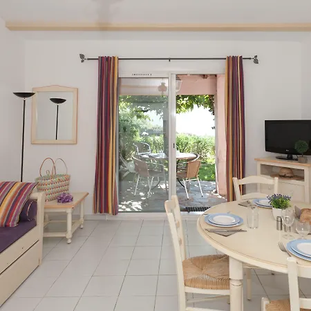 Marina Di Santa Giulia Apartman *