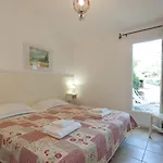 Marina Di Santa Giulia Daire *