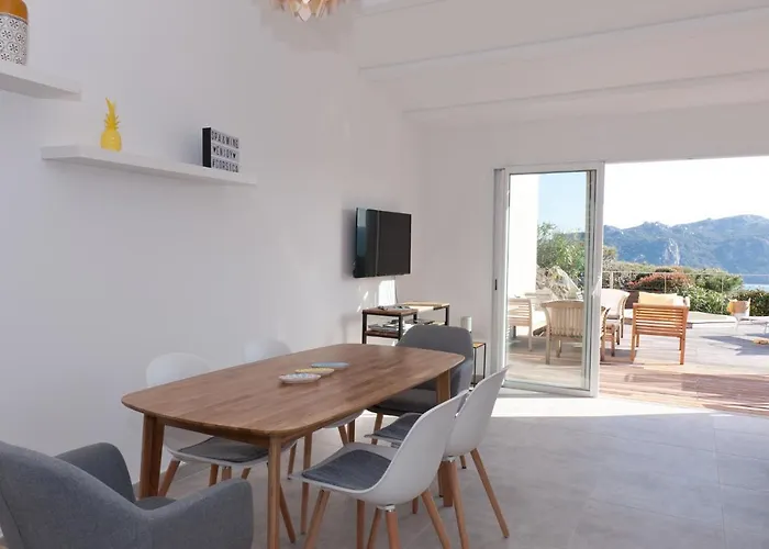 Marina Di Santa Giulia Апартаменты