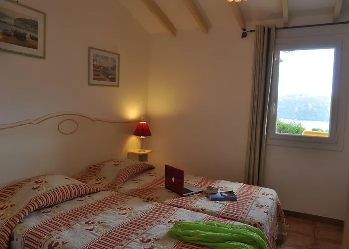 Marina Di Santa Giulia Порто-Веккьо