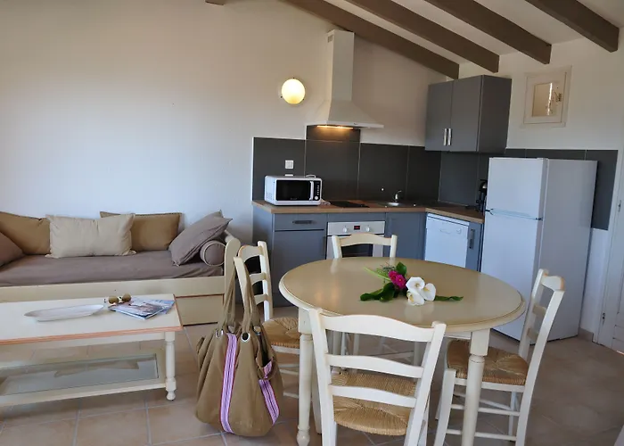 Апартаменты Marina Di Santa Giulia *