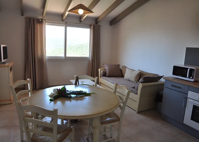 Апартаменты Marina Di Santa Giulia